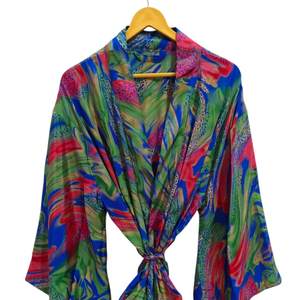 Kimono de seda Bridel con patchwork, túnica larga para cubrir el bikini, ropa de noche, hecho a mano, estilo vintage indio, kimono de sari de seda reciclada. - Product Image 1