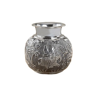 Kalash de haute qualité en aluminium finition nickel pour les fonctions de temple hindou, les rituels de mariage et les pratiques spirituelles quotidiennes - Product Image 3