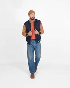 Blouson Bomber Varsity Personnalisé pour Homme en Laine et Cuir – Corps en Laine Premium, Manches en Cuir Véritable, Poignets Côtelés et Boutons Pression – Style Urbain - Product Image 2