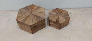 Boîtes à bijoux spacieuses en résine et MDF avec système de rangement à double couche et couvercle à motif élégant pour organiser les accessoires - Product Image 4