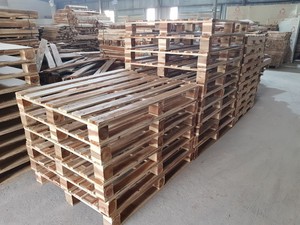 Meilleures ventes - Palettes en bois - Palette en bois de pin 1200x800 - Équipement d'entrepôt - Palette empilable réversible - Product Image 5