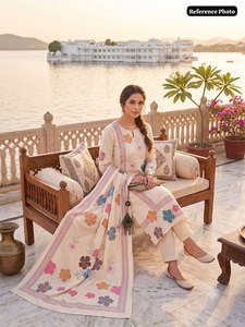LAMOUNT Kurta de Seda Blanca con Pantalones y Dupatta, Diseño Tradicional Indio de Alta Calidad para Fiestas, Hecho a Mano, Venta al por Mayor para Mujeres - Product Image 2