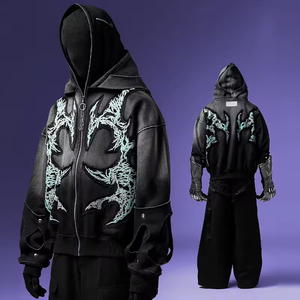 Sudadera con capucha y cremallera completa para hombre, estilo moderno, con efecto desgastado, lavado ácido, pedrería y máscara, 500 g/m², 100% algodón - Product Image 5