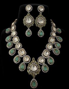 Conjunto de Collar y Aretes de Moissanita Chapados en Oro Clásico de la Mejor Calidad, Radiantes, para Compromiso, Boda, Fiesta - Joyería para Mujer - Product Image 3