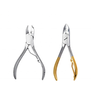 Échantillon Gratuit : Pince à Cuticules Extrêmement Affûtée en Acier Inoxydable – Coupe-Cuticules, Coupe-Ongles, Outil de Manucure et Pédicure - Product Image 3