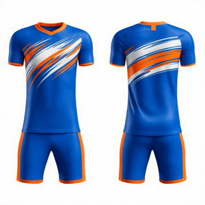 Tenues de football respirantes avec maillot et short personnalisés, matière à séchage rapide, impression d'équipe, fabricant de vêtements de sport OEM - Product Image 1
