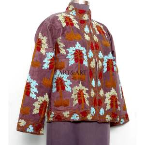 เสื้อแจ็คเก็ตคอตตอนปักลายขายส่ง 100% สำหรับแฟชั่นสไตล์เรโทรและโบฮีเมียน ราคาโรงงานเป็นมิตรกับสิ่งแวดล้อม - Product Image 3