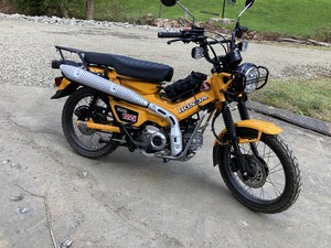 รถมอเตอร์ไซค์ฮอนด้า 125 ซีซี 4 จังหวะ รุ่น Trail Bike ดีไซน์สไตล์ Cruiser สำหรับผู้ใหญ่ ใช้ขับขี่ออฟโรดและในเมือง - Product Image 2