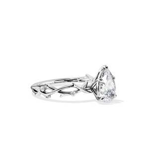 Anillo de compromiso de oro de 14 quilates con diamante talla pera para mujer, engaste de púas, estilo floral - Product Image 3