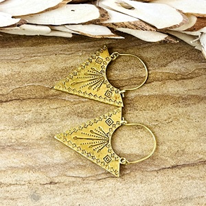 Pendientes Boho de Moda, Joyería Tribal de Latón para Mujer, Pendientes de Aro Triangulares Geométricos Chapados en Oro de 18k para Venta al por Mayor/OEM/ODM - Product Image 5