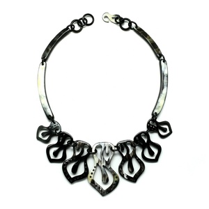 Collier en corne de buffle naturelle pour femme avec motif de numéro de chaîne à maillons mignon pour les mariages, les fêtes et les fiançailles-excellente idée cadeau - Product Image 1