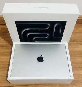 White DIY OEM MacBook Pro Laptop Packaging Box with Aluminum & Plastic Construction 3-Year Warranty <b>for</b> <b>Computer</b> Storage <b>Case</b> - Product Image 1