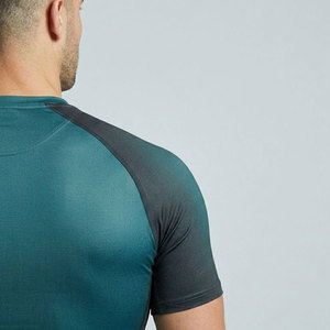 Camisetas de compresión para hombre de color sólido, ropa de verano, hechas en Pakistán. - Product Image 5