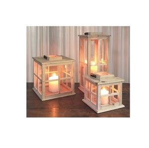 Farol de Madera Rústico Hecho a Mano con Paneles de Vidrio, Portavelas para Decoración de Mesa de Estilo Rústico - Product Image 5