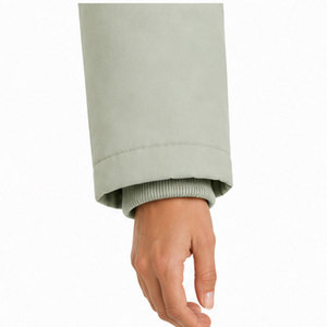 Chaqueta Parka de Invierno para Mujer OEM ODM con Capucha Desmontable, Material Transpirable e Impermeable y Logotipo Personalizado - Product Image 4