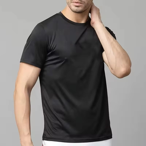 T-shirts promotionnels personnalisés 100 % polyester, t-shirts de sublimation vierges, fabricant de t-shirts de course, t-shirt noir uni pour hommes. - Product Image 2