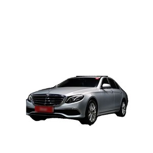 Mercedes-Benz Clase E E300 4MATIC Exclusive, abril de 2019, 92,488 km, caja de cambios automática, asientos de cuero, emisiones Euro V, volante a la izquierda - Product Image 1