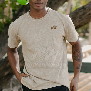 T-shirt premium délavé à l'acide, en coton doux avec finition vintage, idéal pour les tenues décontractées élégantes et le confort quotidien. - Product Image 3