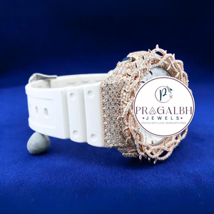 นาฬิกาเพชรหรู Pragalbh Jewels รุ่น Crown Thorns Bezel Iced Out สายสแตนเลสและยาง สำหรับผู้ชาย ผู้หญิง และทุกเพศ เหมาะสำหรับงานปาร์ตี้ - Product Image 5