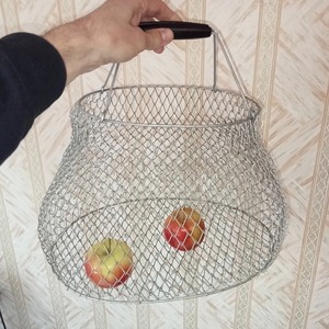 Metal Wire Fruit <b>Basket</b> With Handle Simple Storage <b>Basket</b> For Food Display And <b>Gift</b> Hamper Arrangement <b>Basket</b> From India - Product Image 4