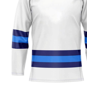 Camiseta de hockey sobre hielo de alto rendimiento diseñada con materiales ligeros, ajuste flexible y calidad duradera para partidos competitivos. - Product Image 6