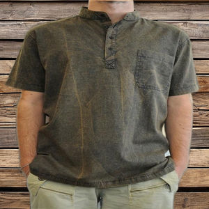 Chemise à manches courtes marron rustique avec col mandarin Style d'appel vintage de confort décontracté - Product Image 1