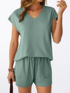 เสื้อพูลโอเวอร์ทรงทันสมัยเอวสูงพร้อมยางยืด ชุดเซ็ตฤดูร้อนสำหรับผู้หญิง ชุดสองชิ้น กางเกงขาสั้น ชุดเซ็ตผู้หญิง - Product Image 3