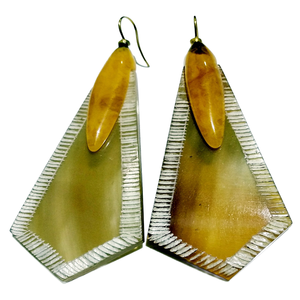 Best Quality Handmade Resin <b>Earrings</b> For Women Lightweight Fashion Jewelry For Daily Wear And Party Use Available For Sale - Product Image 2