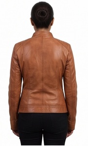 Veste en cuir marron clair pour femme, col montant, multi-zips, style motard, coupe ajustée, fournisseur en gros - Product Image 4