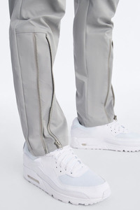 Wholesale Men <b>Light</b> Gray Utility Cargo Pants Technical Woven Zipper Leg Streetwear Trouser Supplier Men's Pants & Trousers - Product Image 6