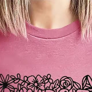 Camiseta Oversize Gris para Mujer con Estampado de Calavera y Polilla, Cuello Redondo, Manga Corta, Ajuste Holgado, 100% Algodón Jersey Transpirable para Todas las Estaciones - Product Image 3