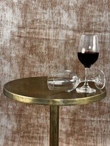 Table de bar ronde de style vintage, plateau lisse, base sur pied solide, design peu encombrant, construction durable, idéale pour les espaces de vie élégants - Product Image 2