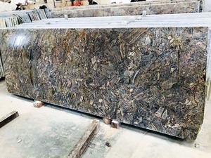 Surface polie en granit de qualité supérieure au design moderne brun Alaska avec capacité de solution de conception graphique - Product Image 3