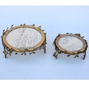 Support à gâteau en acier inoxydable avec plateau miroir doré, pieds à motif floral, écologique, pour présentation de desserts de mariage, style table royale - Product Image 1