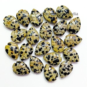 Piedra Preciosa Natural de Jaspe Dálmata en Forma de Hoja Tallada a Mano de 14mm y 10mm, Piedra Suelta de Jaspe para Joyería, Precio al por Mayor - Product Image 1