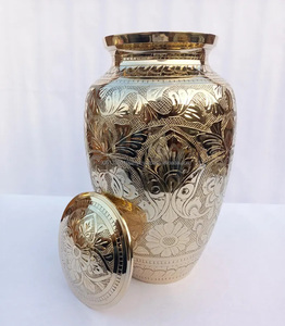 Urnes funéraires américaines en laiton gravées sur mesure de haute qualité, pour cendres humaines adultes, souvenir, capacité de 200/220 pouces cubes, vente en gros - Product Image 5