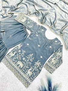 Último Modelo PinkCityBlocks, Conjunto de Kurti Sharara Gharara con Bordado Indio, Seda, Corte Holgado, Precioso Diseño Pakistaní, Personalizable, Étnico - Product Image 2