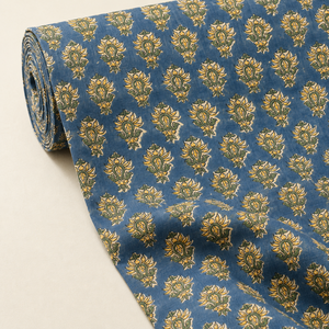 Conjunto de tela de algodón estampada a mano con motivos florales azules y amarillos para vestido, traje, dupatta, ropa de hogar, ropa festiva y ropa de oficina. - Product Image 6