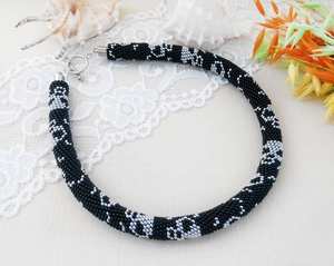 Collier ras du cou classique en or massif 14 carats avec perles en forme de crâne pour femme, bijou cadeau pour anniversaire ou pour papa - Product Image 6