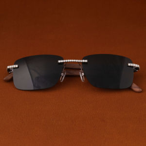 Gafas de Sol Unisex Elegantes con Diamantes Moissanite, Estilo Sofisticado, Lentes Negros, Cómodas y Anti-Reflejantes para el Uso Diario - Product Image 3