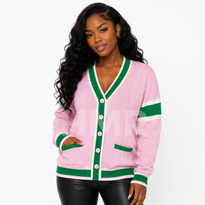 Cardigan en tricot contrastant rose et vert pour femmes de la sororité HMR, vêtements d'université et de collège, pulls chauds - Product Image 1