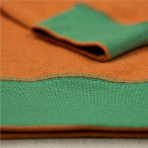 Cardigan tricoté surdimensionné personnalisé orange et vert contrastant pour femme, col en V, technique de patchwork, effet délavé, logo personnalisable - Product Image 4