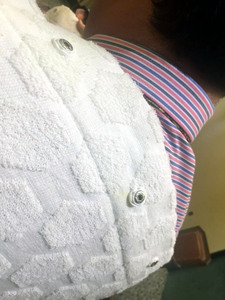 ผ้าขนหนูอิห์รอม 100% ผ้าฝ้าย พร้อมกระดุมแป๊ก ชุด 2 ชิ้น สำหรับฮัจญ์ อุมเราะห์ สวมใส่สบาย ระบายอากาศได้ดี และง่ายต่อการสวมใส่ระหว่างการละหมาด - Product Image 4