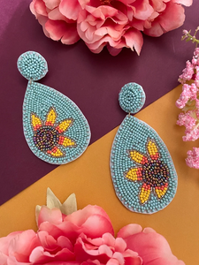 Pendientes Colgantes de Abeja Hechos a Mano con Lentejuelas y Cuentas, Diseño Animal, Aplique Cosido, Bordado con Pedrería - Product Image 2