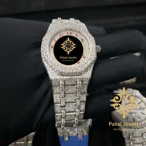 นาฬิกาเพชรหรูหราสำหรับผู้หญิง Pahal Jewels ตัวเรือนสแตนเลสทรงกลม 30 มม. ระบบอนาล็อก ควอตซ์ แสดงวันที่ สายแบบพับได้ - Product Image 2