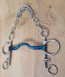 Bocado para Caballo de Acero Inoxidable Azul con Diseño de Cadena para Uso Ecuestre, 100% de la Mejor Calidad en Artículos Ecuestres - Product Image 3