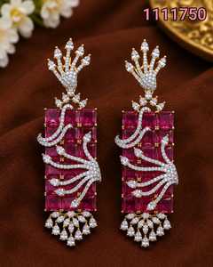 ต่างหูทรงเรขาคณิตประดับคริสตัลสีแดงทองเหลือง ดีไซน์ Ping Bling สำหรับผู้หญิง สง่างาม โทนสีทอง เหมาะสำหรับงานแต่งงาน งานเลี้ยงค็อกเทล และเป็นเครื่องประดับที่โดดเด่น - Product Image 4