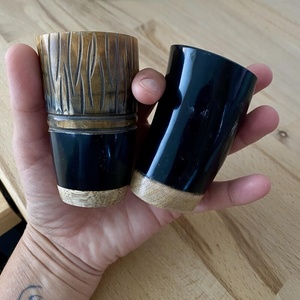 Verre à shot en corne de bœuf, parmi les plus vendus, également appelé cornes à boire vikings ou gobelet, idéal pour les shots de whisky ou de tequila. - Product Image 3