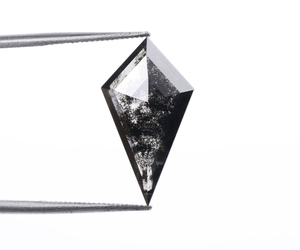 เพชรทรงแบล็คไคท์คัท 2.30 กะรัต เจาะด้วยเลเซอร์ เพชรเลี้ยงในห้องปฏิบัติการแบบเม็ดเดี่ยว ทรงเกลือพริกไทย ทรงเรขาคณิต สำหรับทำเครื่องประดับ - Product Image 1