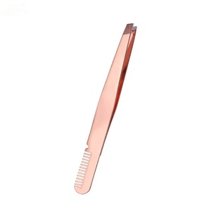 Pinzas para Cejas Ryzer Studio con Punta Puntiaguda en Oro Rosa, con Función de Peine, Diseño Moderno, Acero Inoxidable Duradero, 9 cm de Longitud - Product Image 5